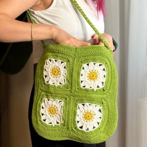 El Örgüsü Papatya Motifli Yeşil Kol Çantası